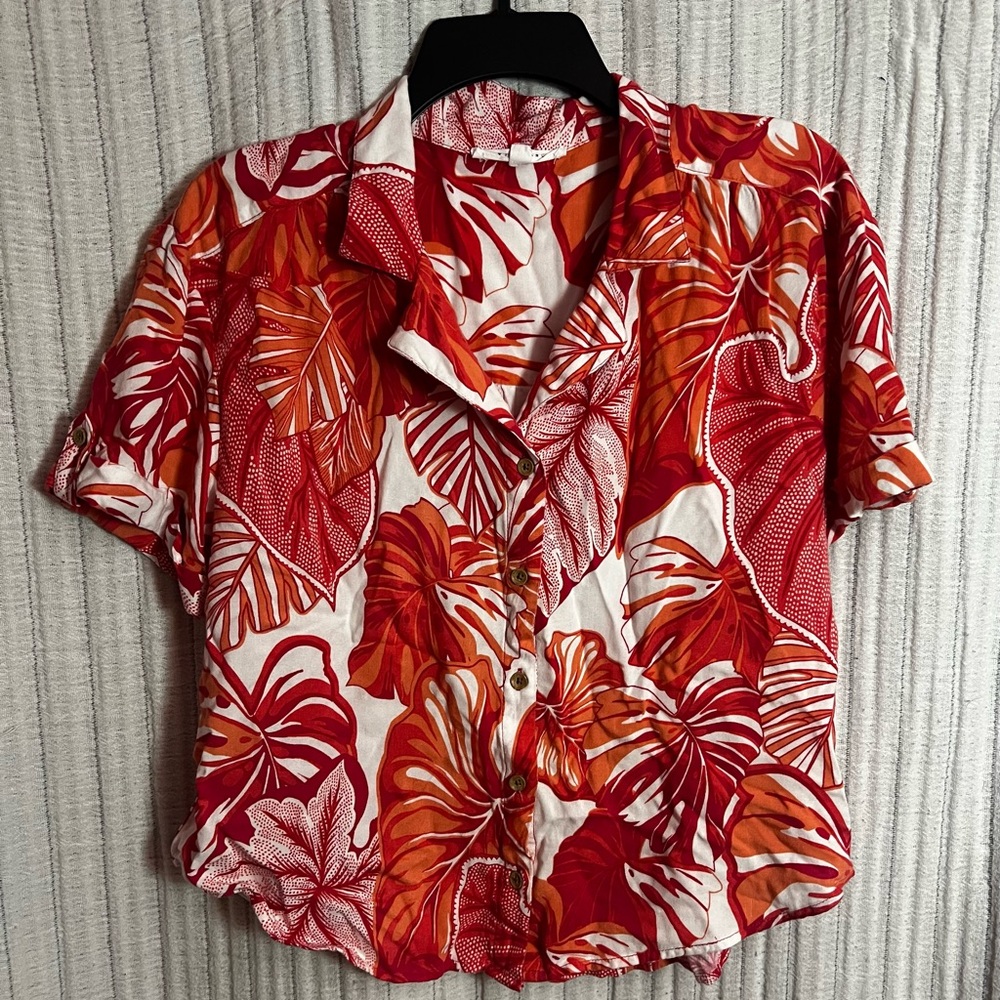 Jane and Delancey Pink, Orange and White Leaf Print Button Down Shirt
